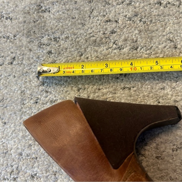 Tsubo amazing distressed leather slingback heels 7.5 very good condition - Picture 11 of 13